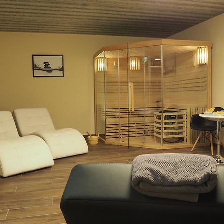 Pension Inspirace A Wellness Self Check-In Kolín Exterior photo