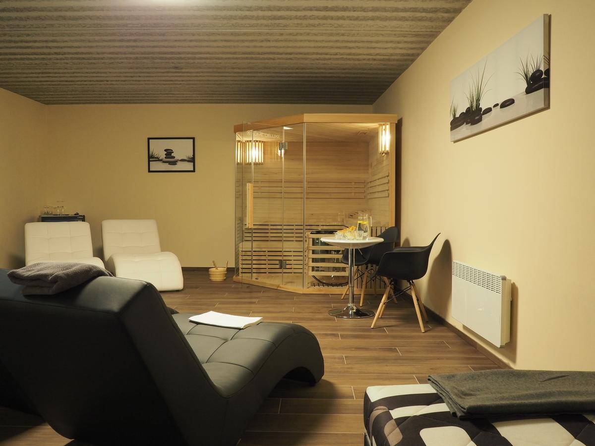 Pension Inspirace A Wellness Self Check-In Kolín Exterior photo